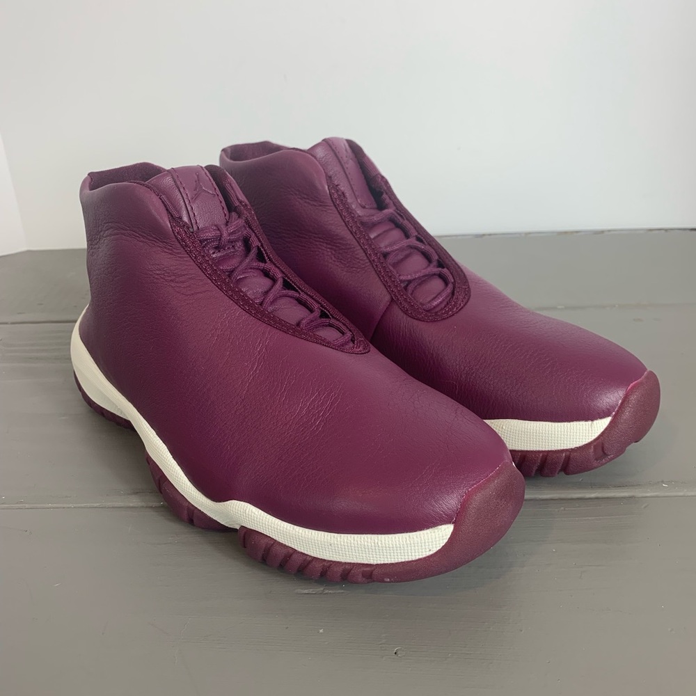 Air Jordan Future Bordeaux NWOB AR0726-600